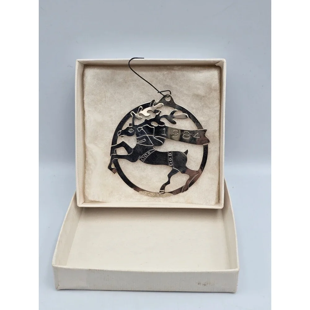 Vintage‎ 1984 Reindeer Christmas Ornament Silver Tone OS Silver Good Cutout